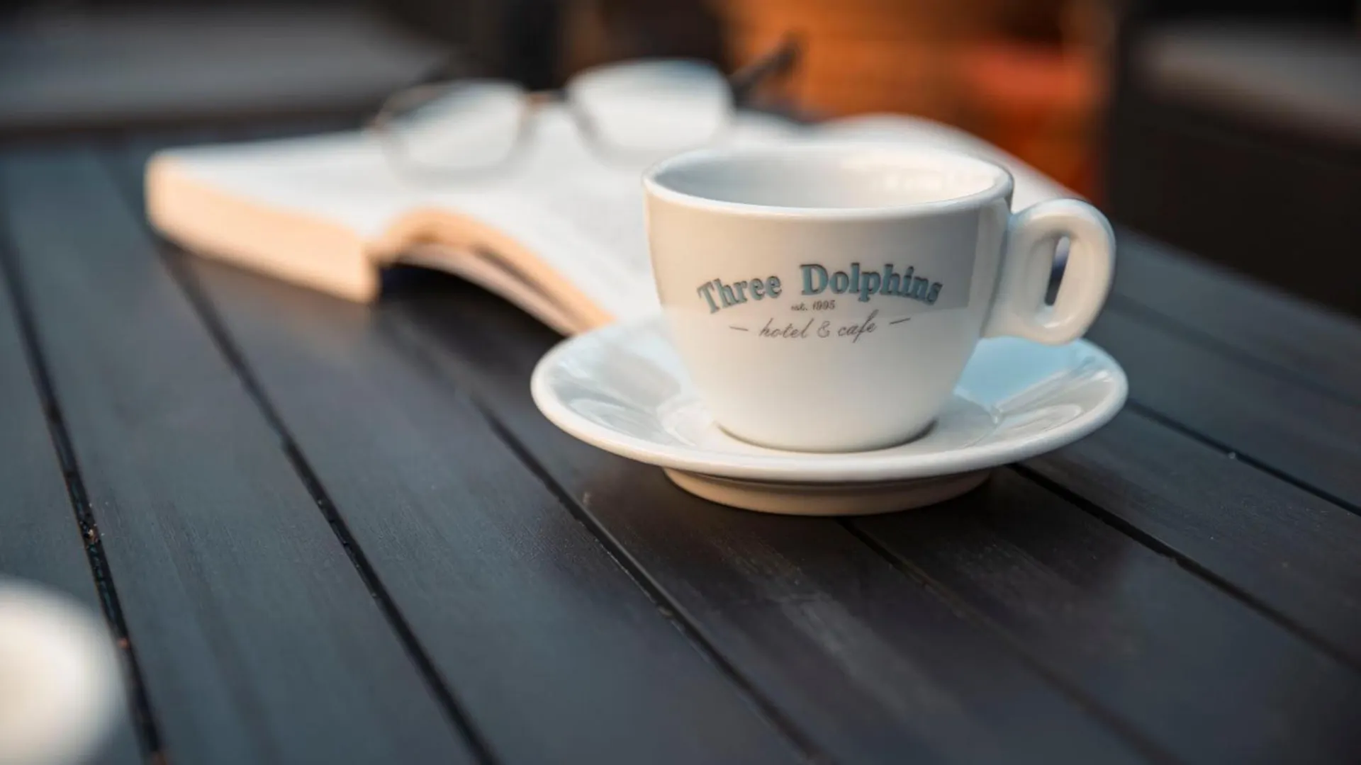 Three Dolphins Hotel With Rooftop Terracе Варна